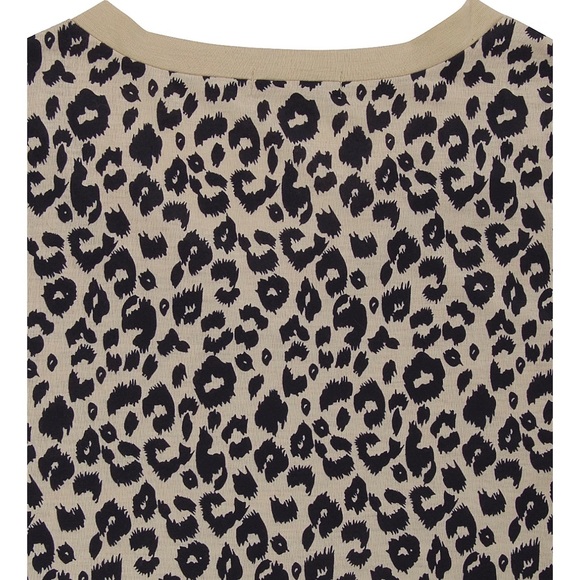 NWT-Blooming Jelly v-neck leopard loose fit t-shirt sz S - Picture 4 of 6